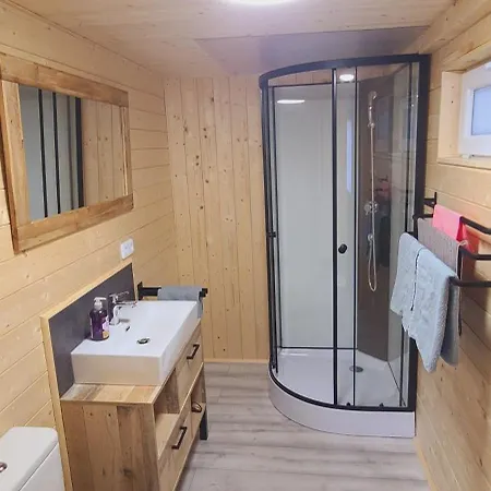 Viona Apartman